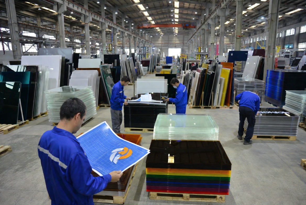 Producci&oacute;n de l&aacute;minas acr&iacute;licas OEM de Gokai