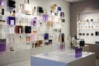 //imrorwxhpjjnli5q.ldycdn.com/cloud/pqBpiKnllqSRqlqrpnqlip/Modern-Retail-Acrylic-Display-Wall.jpg